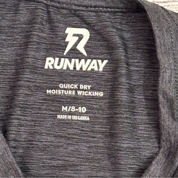Runway shirt size M 8/10 boys - Picture 3 of 5